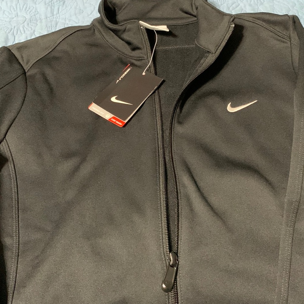 Nike Golf- Tour Performance- Women’s Size M Jacket- Black- Therma Fit- NWT